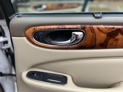 2005 Jaguar XJ8 SE zum Verkauf (Bild 42 von 89)