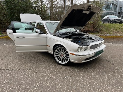 2005 Jaguar XJ8 SE zum Verkauf (Bild 16 von 89)
