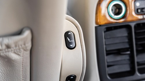 1998 Jaguar XJ8 Sovereign LWB (X308) Te koop (foto 47 van 108)