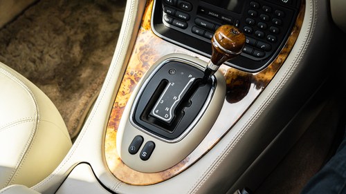 1998 Jaguar XJ8 Sovereign LWB (X308) Te koop (foto 23 van 108)