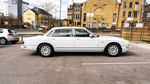 1998 Jaguar XJ8 Sovereign LWB (X308) Te koop (foto 9 van 108)