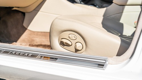 1998 Jaguar XJ8 Sovereign LWB (X308) Te koop (foto 37 van 108)