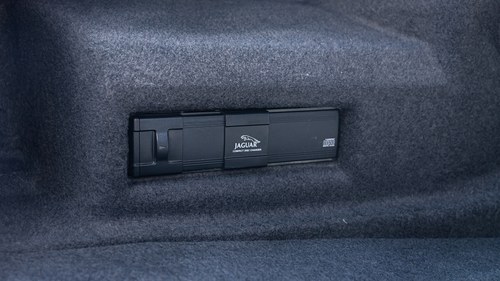 1998 Jaguar XJ8 Sovereign LWB (X308) Te koop (foto 73 van 108)