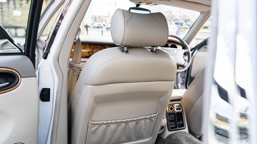 1998 Jaguar XJ8 Sovereign LWB (X308) Te koop (foto 45 van 108)