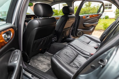 2005 Jaguar XJ8 Sovereign LWB (X350) In vendita (immagine 106 di 215)