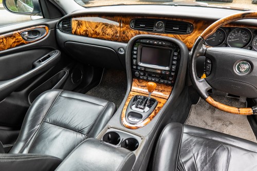 2005 Jaguar XJ8 Sovereign LWB (X350) In vendita (immagine 37 di 215)