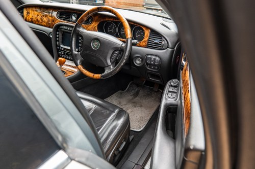 2005 Jaguar XJ8 Sovereign LWB (X350) In vendita (immagine 40 di 215)