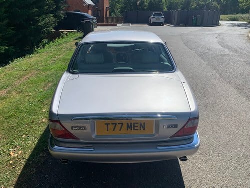 1999 Jaguar XJ8 For Sale (picture 14 of 108)