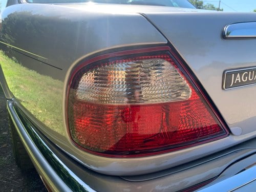 1999 Jaguar XJ8 For Sale (picture 76 of 108)