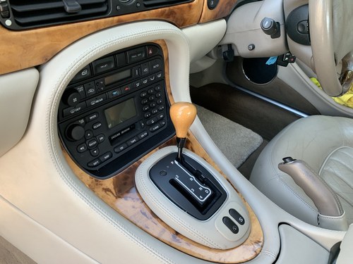 1999 Jaguar XJ8 For Sale (picture 33 of 108)