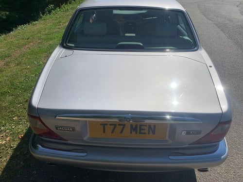 1999 Jaguar XJ8 For Sale (picture 79 of 108)