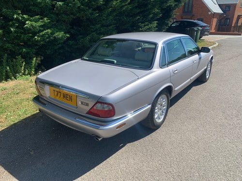 1999 Jaguar XJ8 For Sale (picture 6 of 108)