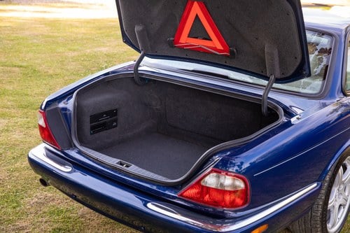 2000 Jaguar XJ8 For Sale (picture 87 of 164)