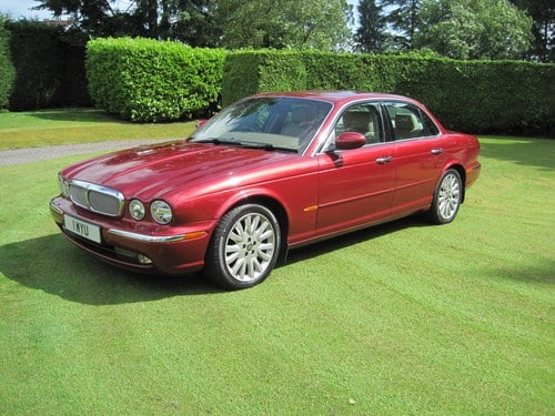 2003 Jaguar XJ8 4.2 V8 SE In vendita (immagine 2 di 64)