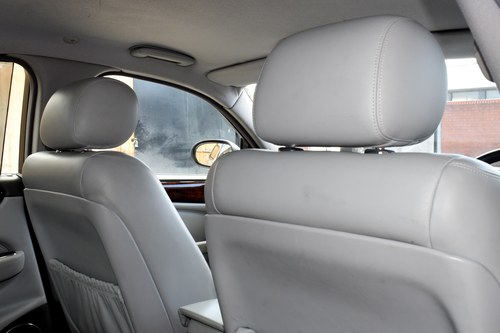 2003 Jaguar XJ8 Te koop (foto 39 van 176)