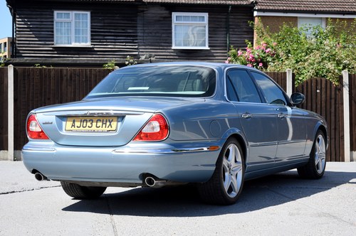 2003 Jaguar XJ8 Te koop (foto 17 van 176)