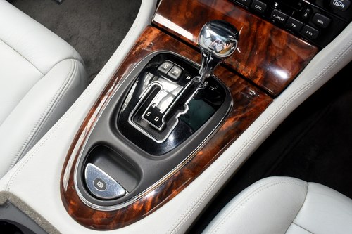 2003 Jaguar XJ8 Te koop (foto 64 van 176)