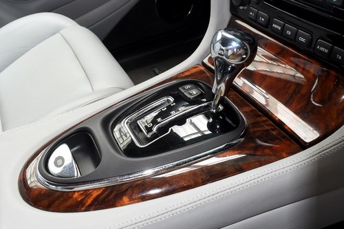 2003 Jaguar XJ8 Te koop (foto 65 van 176)