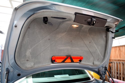 2003 Jaguar XJ8 Te koop (foto 85 van 176)