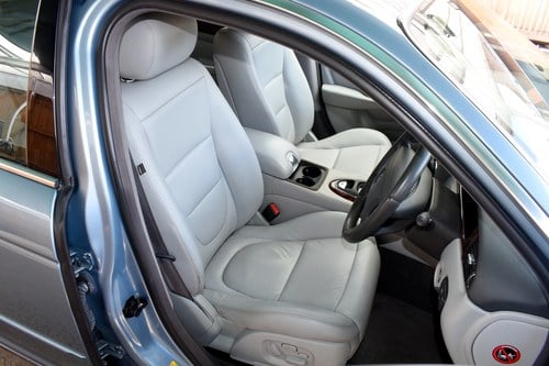 2003 Jaguar XJ8 Te koop (foto 27 van 176)