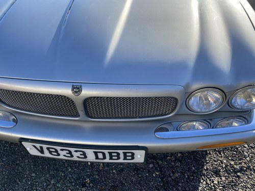 RESERVE LOWERED - 1999 Jaguar XJR 4.0 V8 Supercharged Te koop (foto 69 van 98)