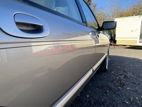 RESERVE LOWERED - 1999 Jaguar XJR 4.0 V8 Supercharged Te koop (foto 54 van 98)