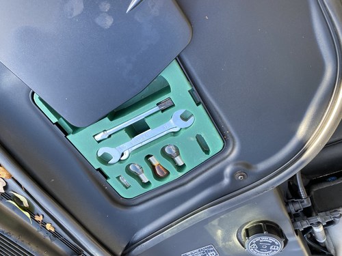 RESERVE LOWERED - 1999 Jaguar XJR 4.0 V8 Supercharged Te koop (foto 93 van 98)