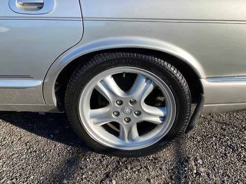 RESERVE LOWERED - 1999 Jaguar XJR 4.0 V8 Supercharged Te koop (foto 13 van 98)