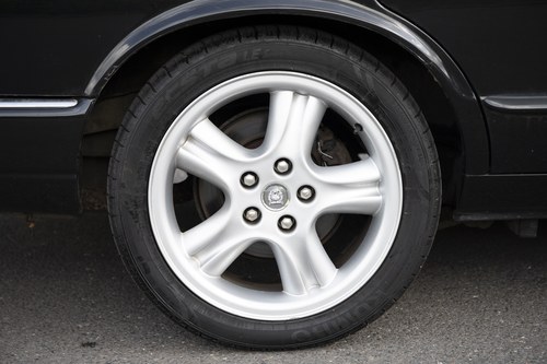 1998 Jaguar XJR For Sale (picture 21 of 172)