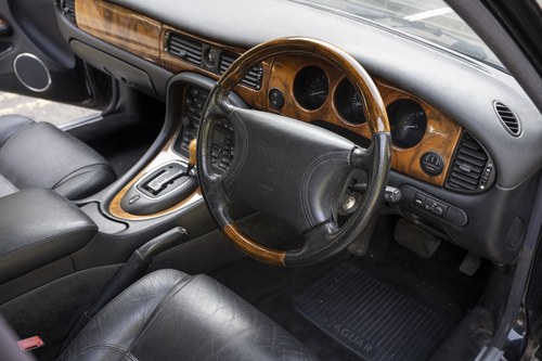 1998 Jaguar XJR For Sale (picture 60 of 172)