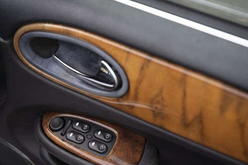 1998 Jaguar XJR For Sale (picture 33 of 172)