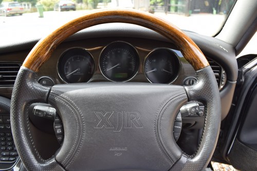NO RESERVE - 1998 Jaguar XJR Supercharged In vendita (immagine 30 di 145)
