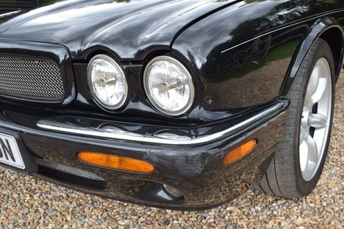NO RESERVE - 1998 Jaguar XJR Supercharged In vendita (immagine 86 di 145)