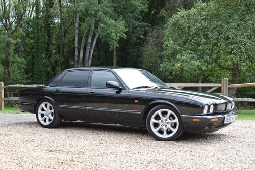NO RESERVE - 1998 Jaguar XJR Supercharged In vendita (immagine 3 di 145)