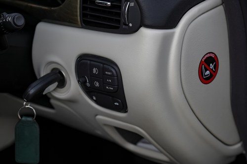 2003 Jaguar XJR (350) For Sale (picture 18 of 36)