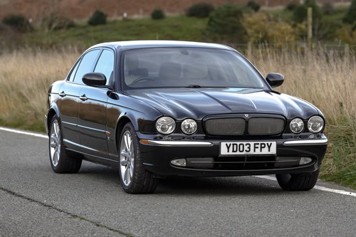2003 Jaguar XJR (350) For Sale (picture 9 of 36)