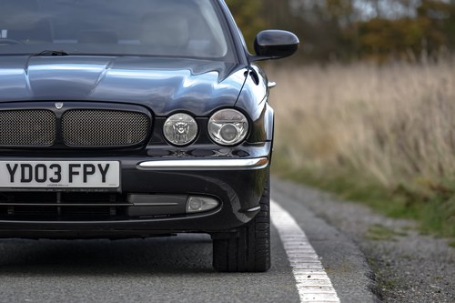 2003 Jaguar XJR (350) For Sale (picture 28 of 36)