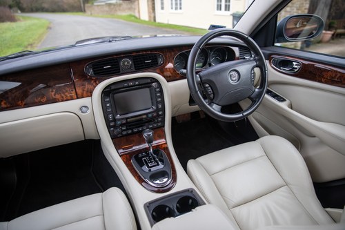 2003 Jaguar XJR-8 In vendita (immagine 39 di 160)