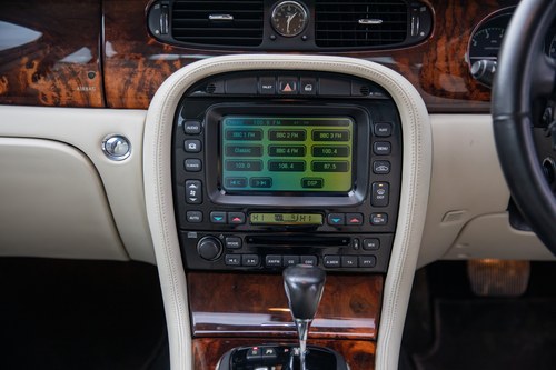 2003 Jaguar XJR-8 In vendita (immagine 81 di 160)