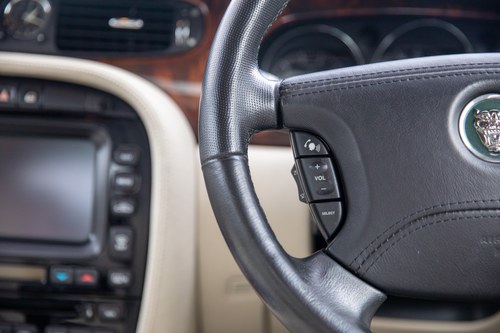 2003 Jaguar XJR-8 In vendita (immagine 33 di 160)