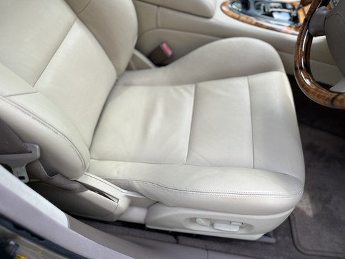 2005 Jaguar XJR For Sale (picture 35 of 140)