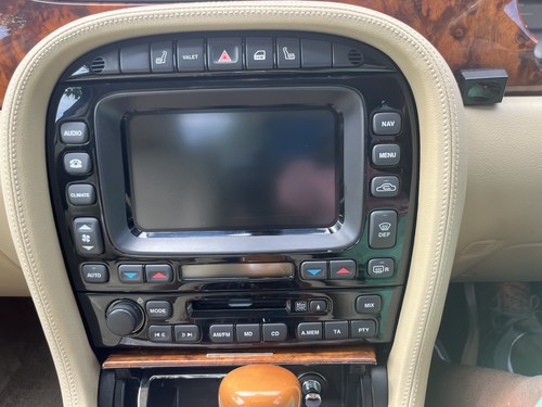 2005 Jaguar XJR For Sale (picture 79 of 140)