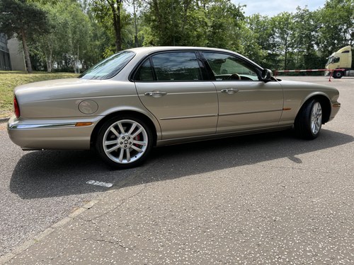 2005 Jaguar XJR For Sale (picture 15 of 140)