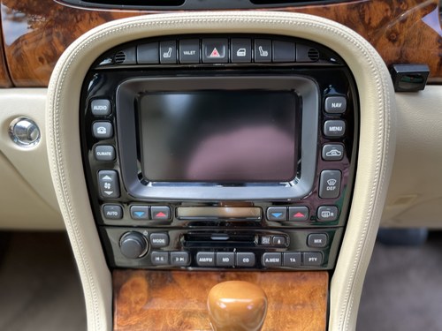 2005 Jaguar XJR For Sale (picture 56 of 140)