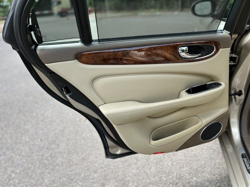2005 Jaguar XJR For Sale (picture 67 of 140)