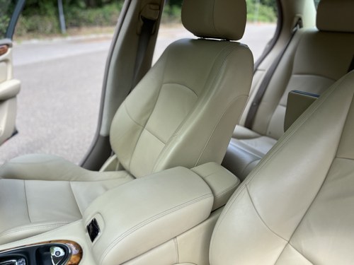 2005 Jaguar XJR For Sale (picture 37 of 140)