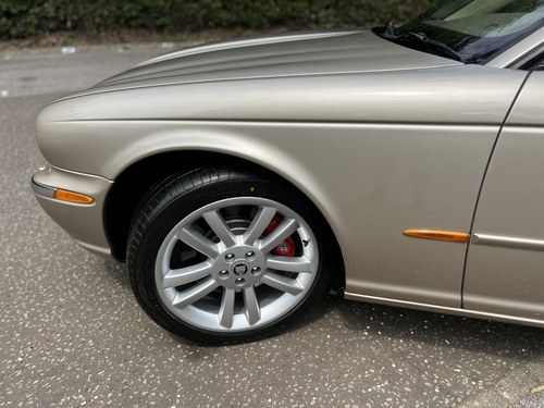 2005 Jaguar XJR For Sale (picture 100 of 140)