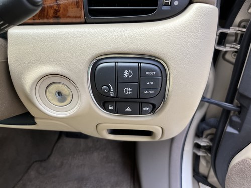 2005 Jaguar XJR For Sale (picture 53 of 140)