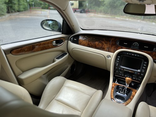 2005 Jaguar XJR For Sale (picture 84 of 140)