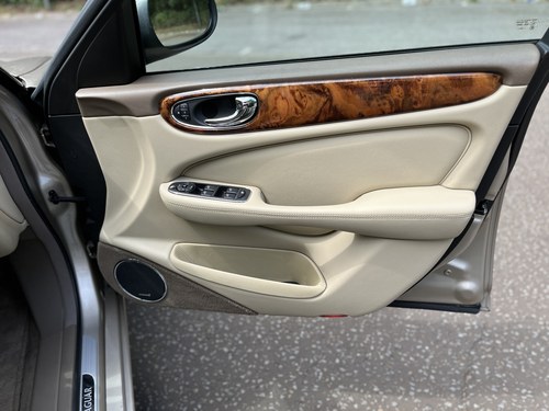 2005 Jaguar XJR For Sale (picture 51 of 140)